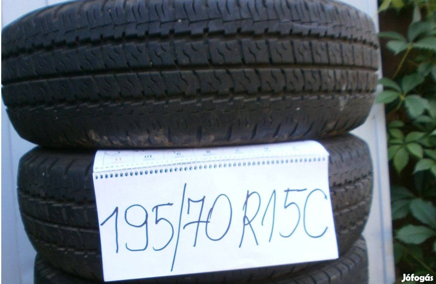 195/70 R15C kisteher nyárigumi 4 db