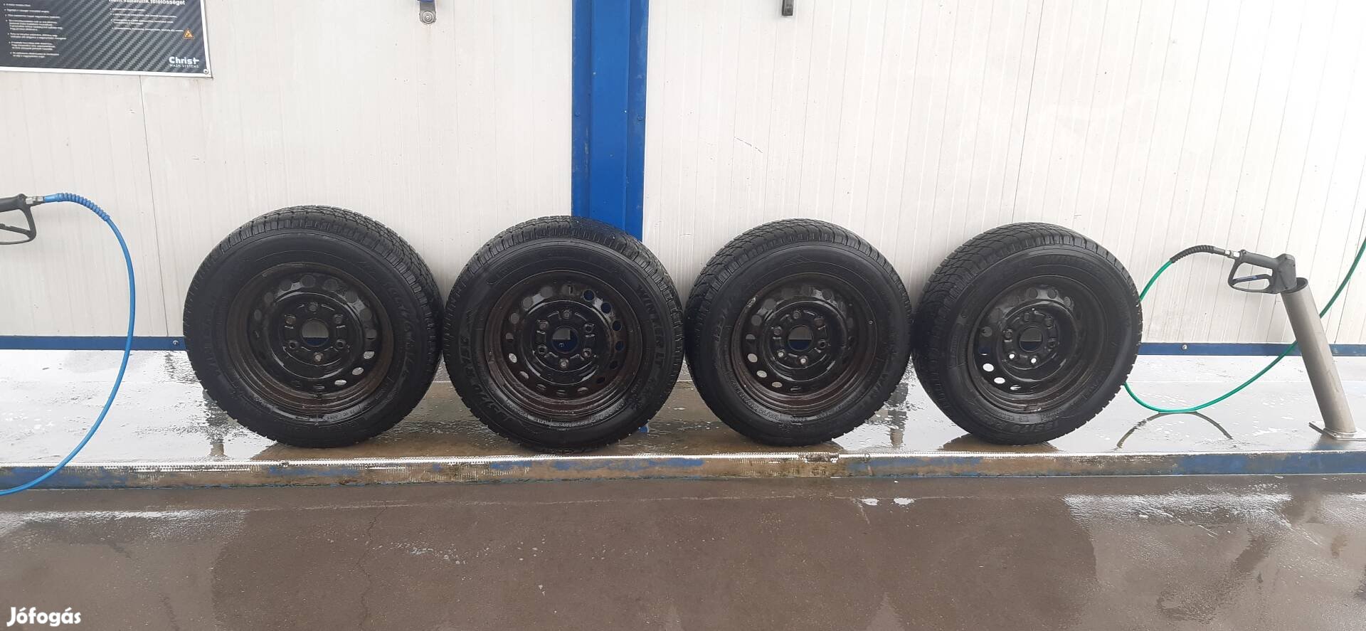 195/70 R15 C lemezfeni szett