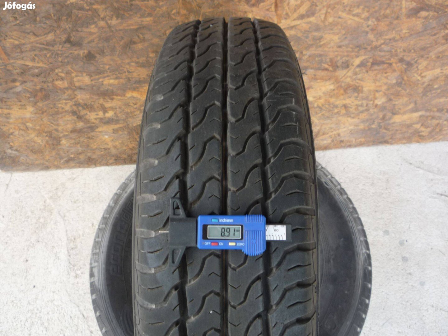 195/75R16C Dunlop 2db teljesen újszerű állapotban eladó!