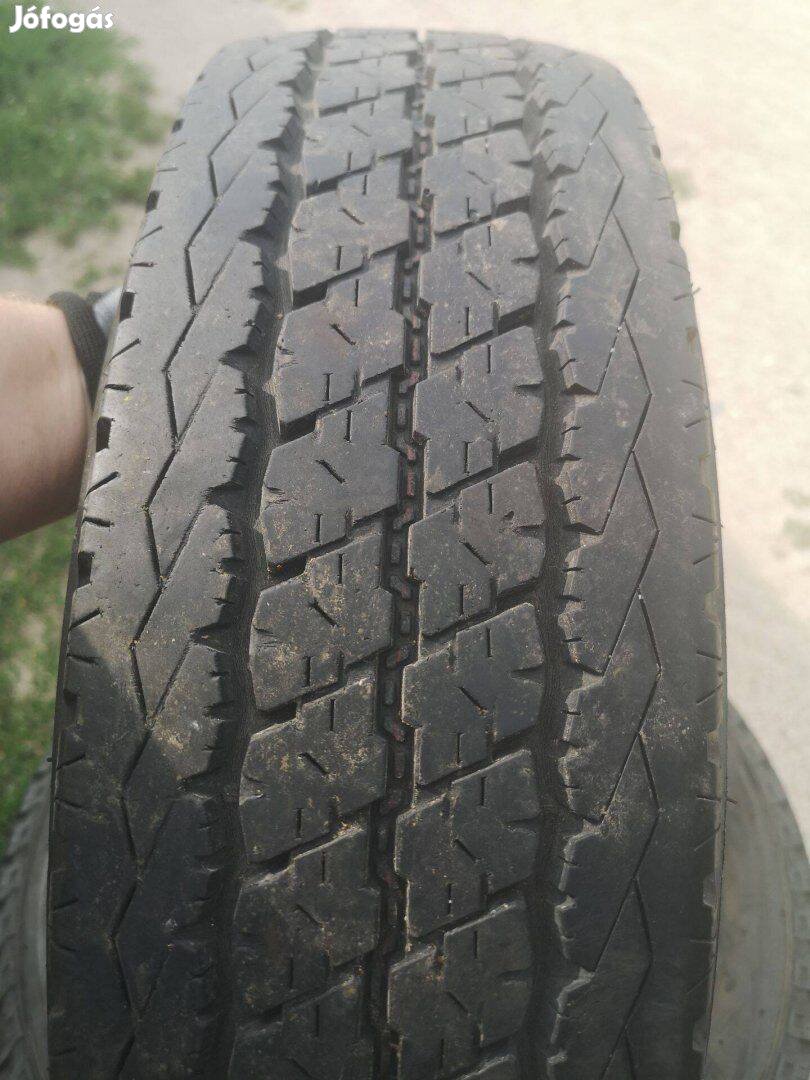 195/75R16C kistehergumik eladók