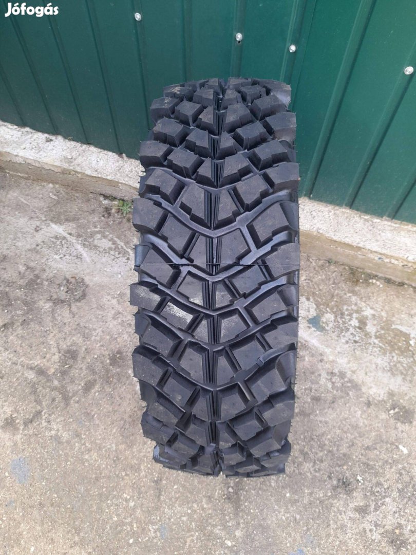 195/80R15 Sahara mintás terepgumi