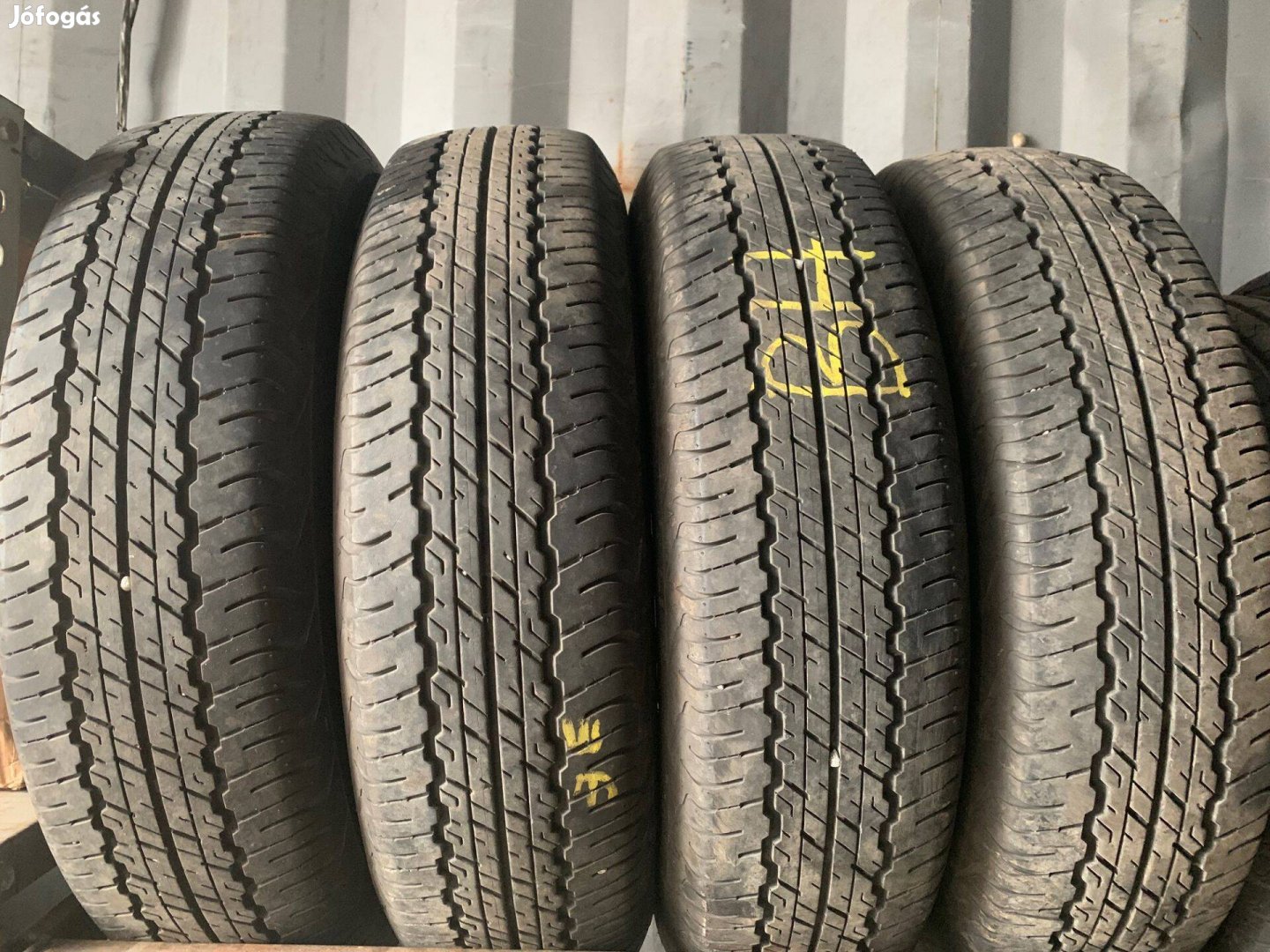 195/80R15 nyári gumi eladó
