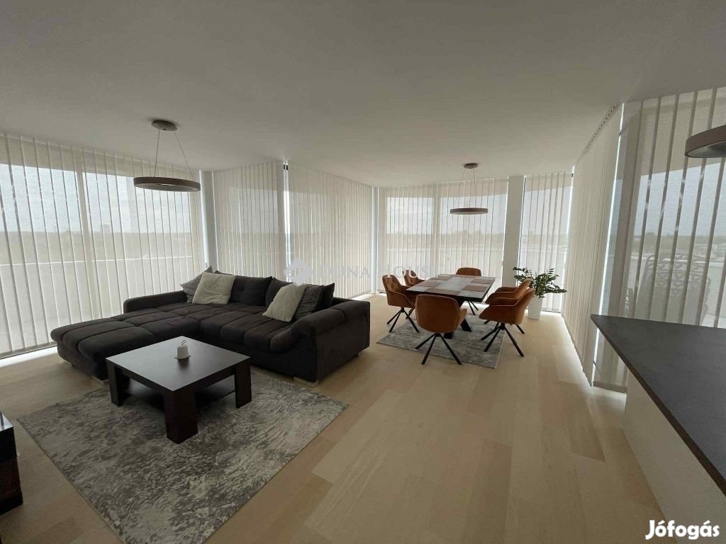 195 nm-es lakás eladó Szeged