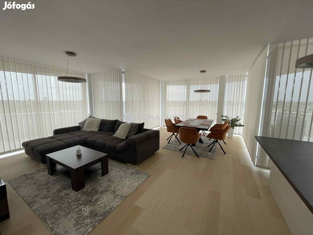 195 nm-es lakás eladó Szeged