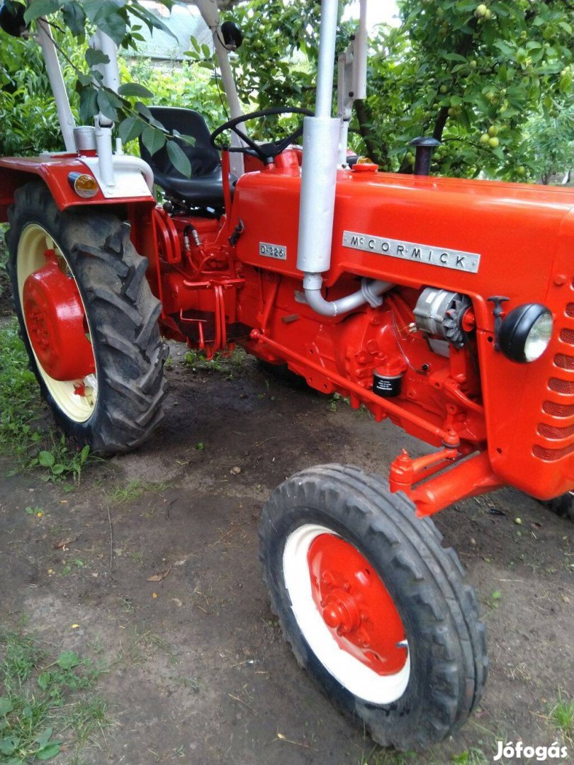 1960 IH Case Mccormick d-326 kistraktor eladó!