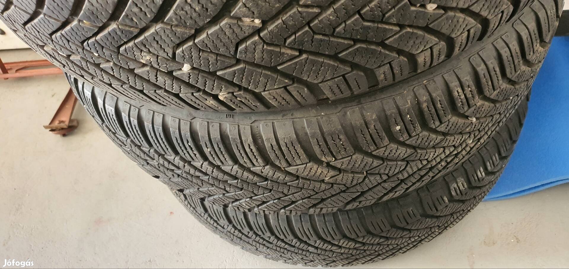 196/65 R15  Continental téli gumi 5x114.3 felnin.