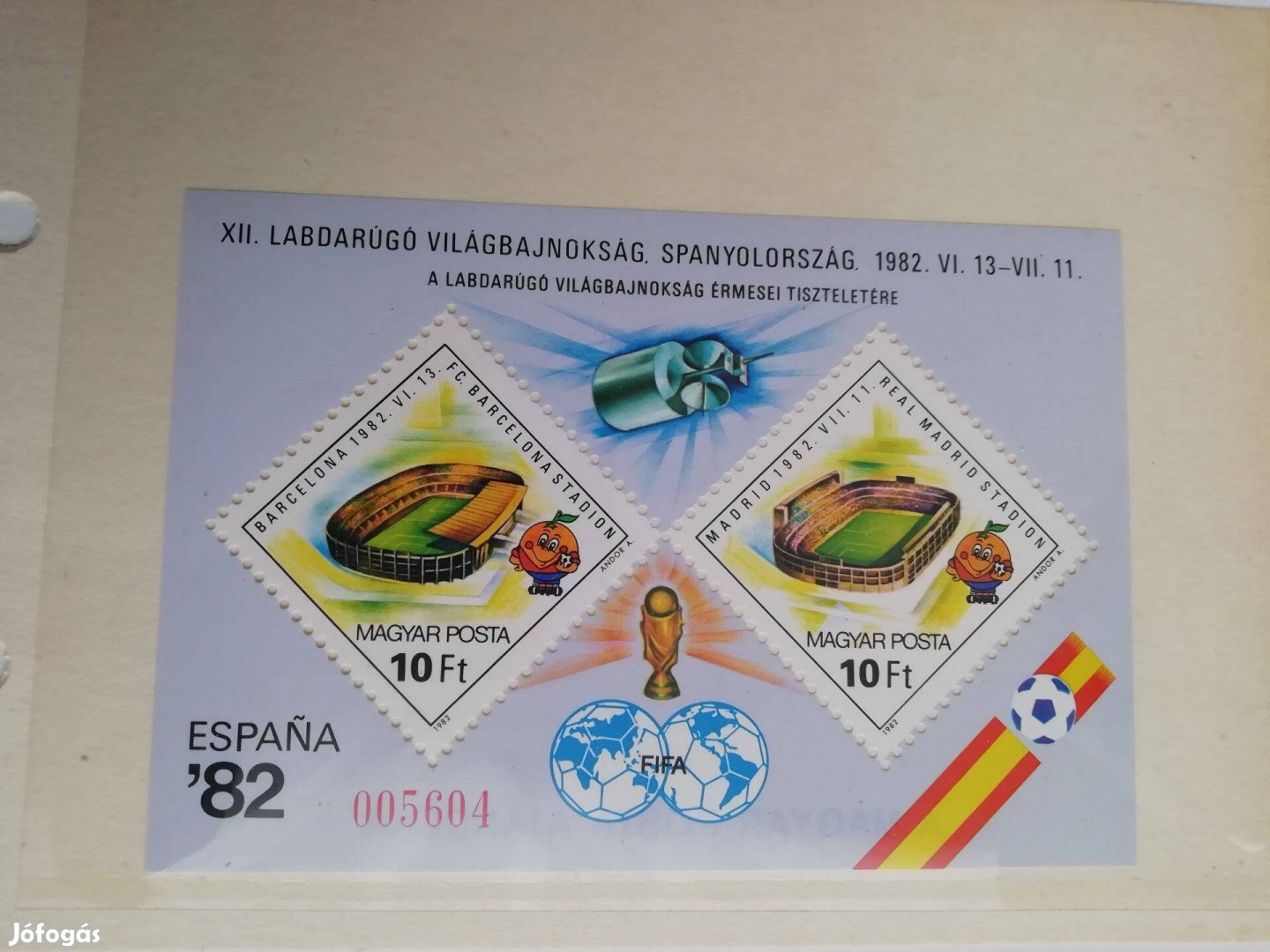 1982 Spanyol Labdarúgó VB blokk piros számmal felülnyomva hátoldali sz