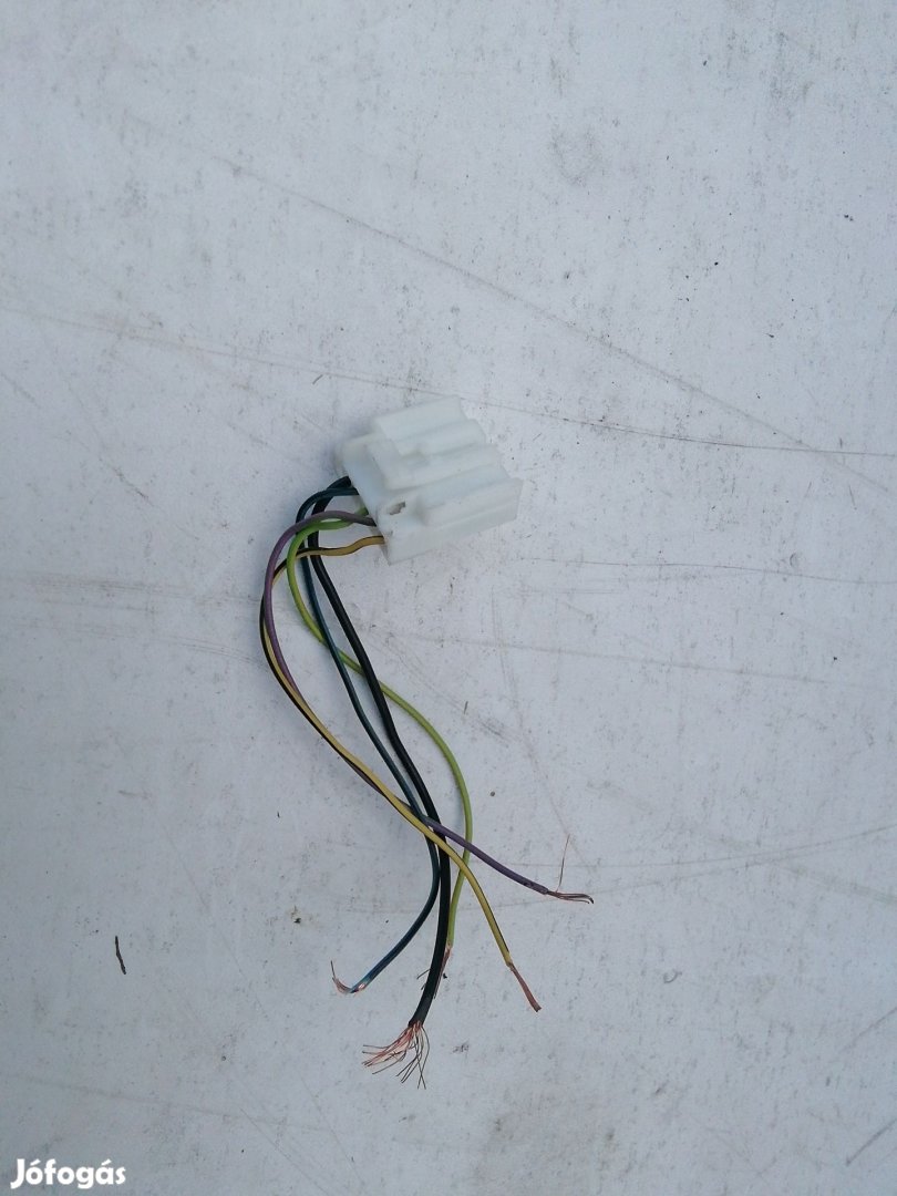 198516 Alfa Romeo MiTo 2008-2018 hátsó lámpa elektromos csatlakozó