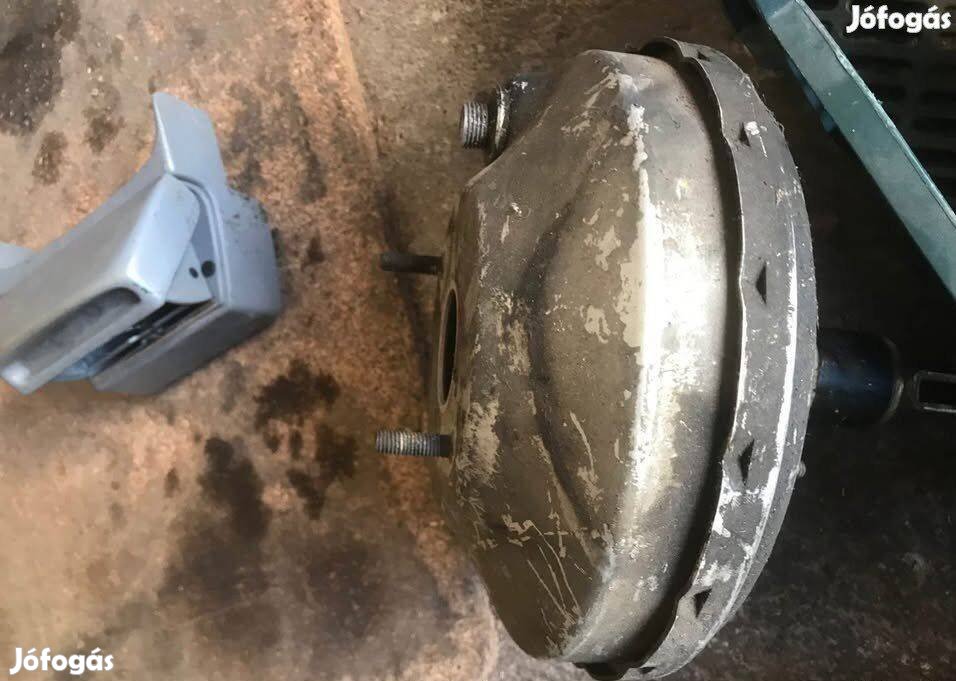 1985-ös Mercedes Benz 190, benzines bontott alkatrészek