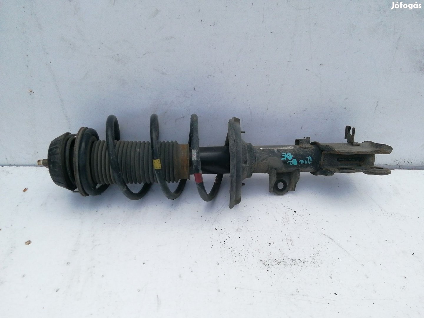 198791 Kia Rio 2011-2017 benzines bal első lengéscsillapító, Citrom,
