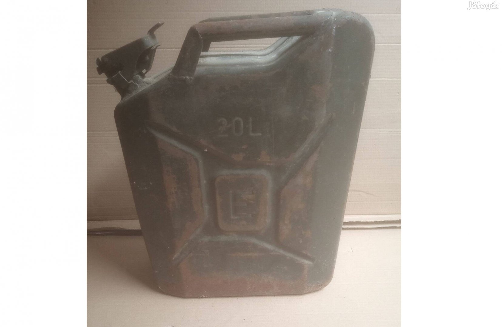 1987-es fém üzemanyag kanna 20l fém
