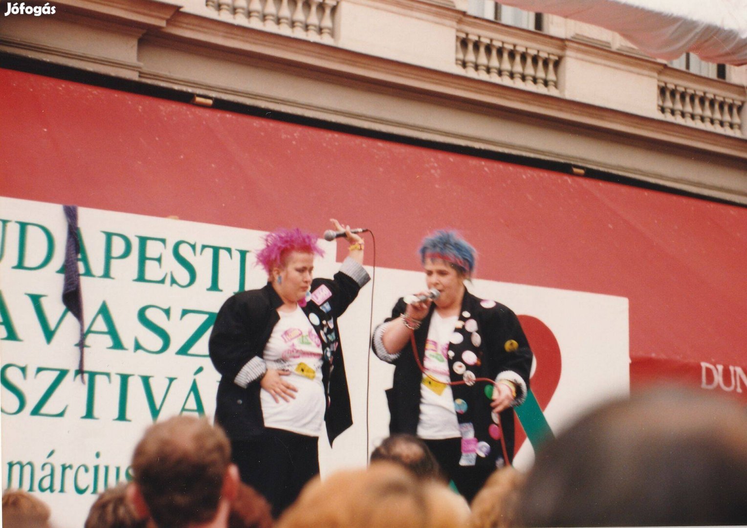 1990-ben dedikált Pa-dö-dő kazetta Budapesten