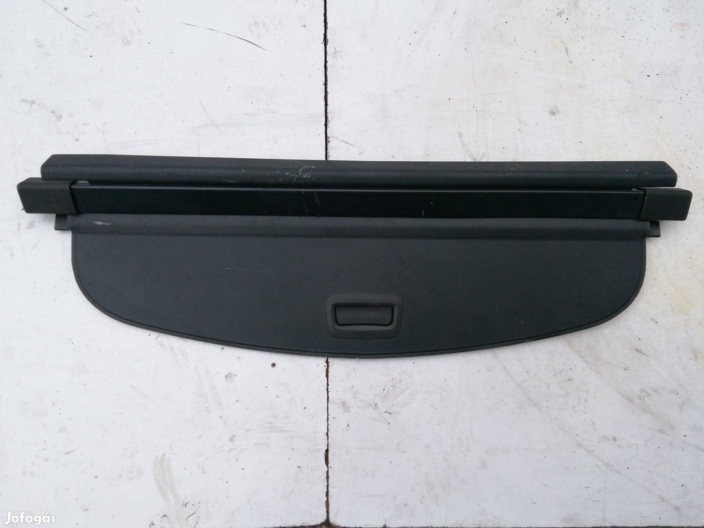 199784 Renault Megane IV. 2015- kombi kalaptartó 799227486R