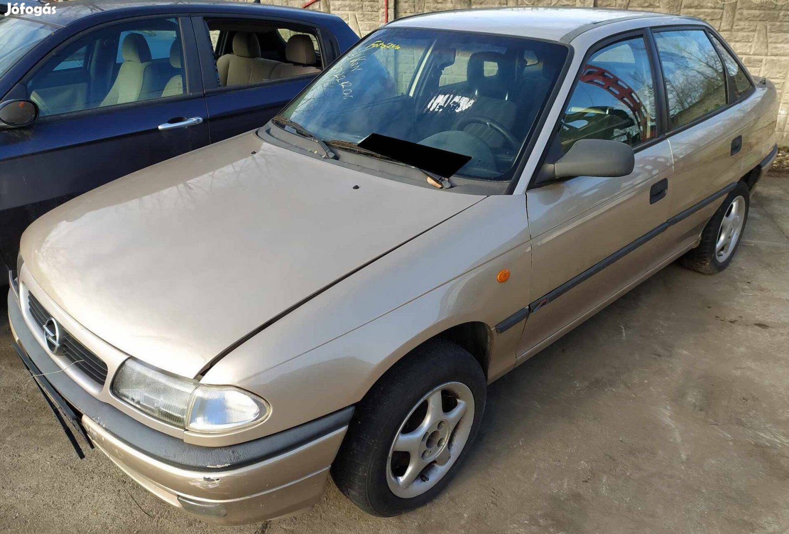1998 Opel Astra Sedan 1.6 benzin, manuális - Bontás