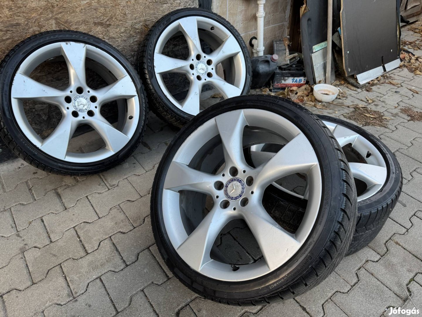 19 Gyari Mercedes CLS C218 X218 Ketszeles alufelni Teligumi 5x112