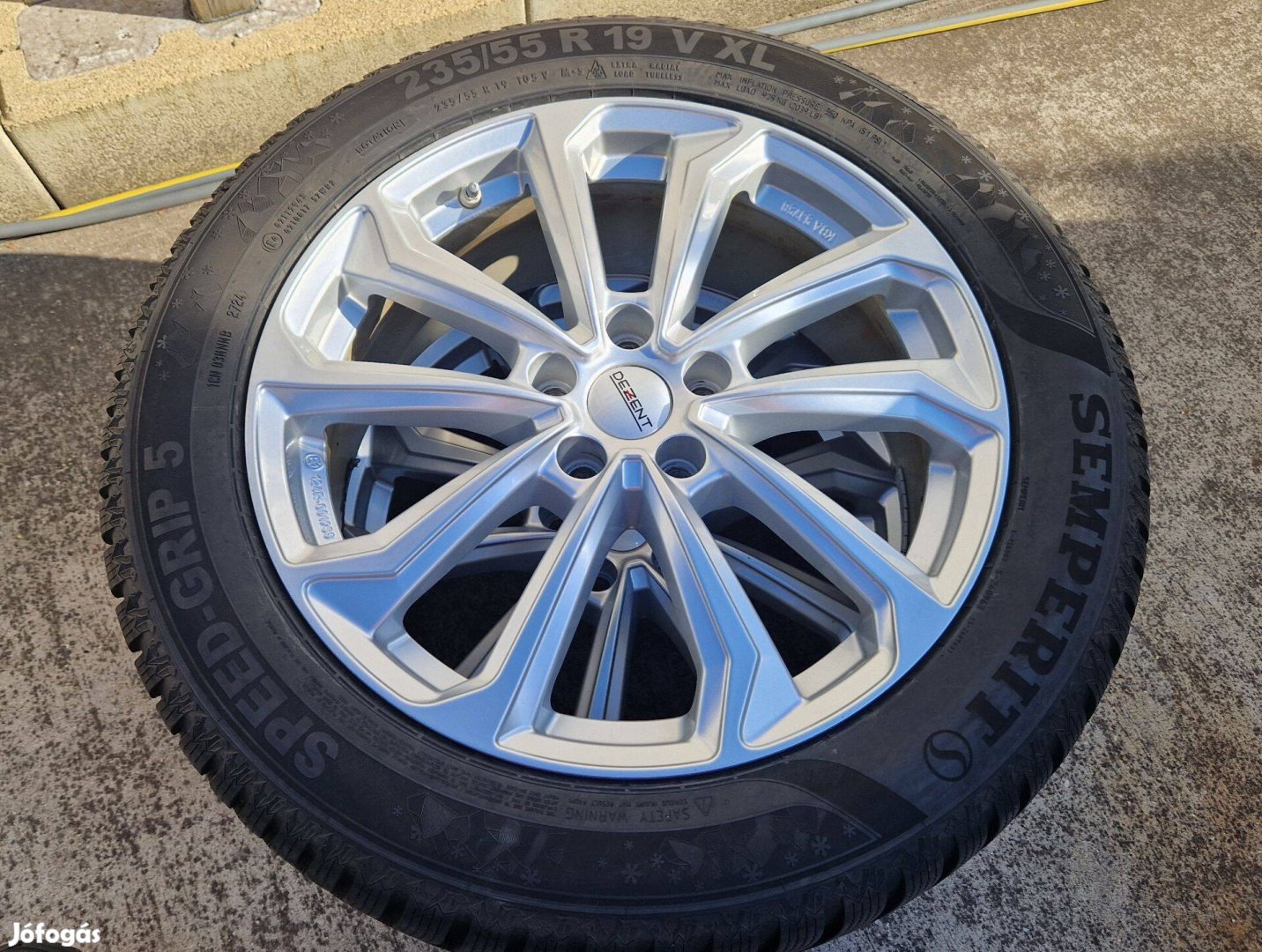 19" Dezent alufelni 5x114.3 Hyundai,Kia 235/55 téligumival
