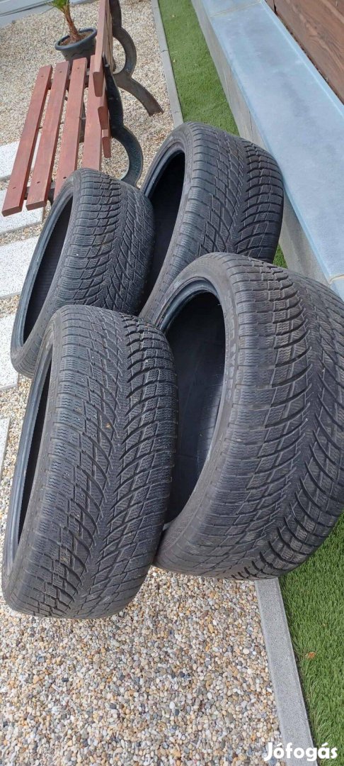 19" téligumi garnitúra BMW-re eladó