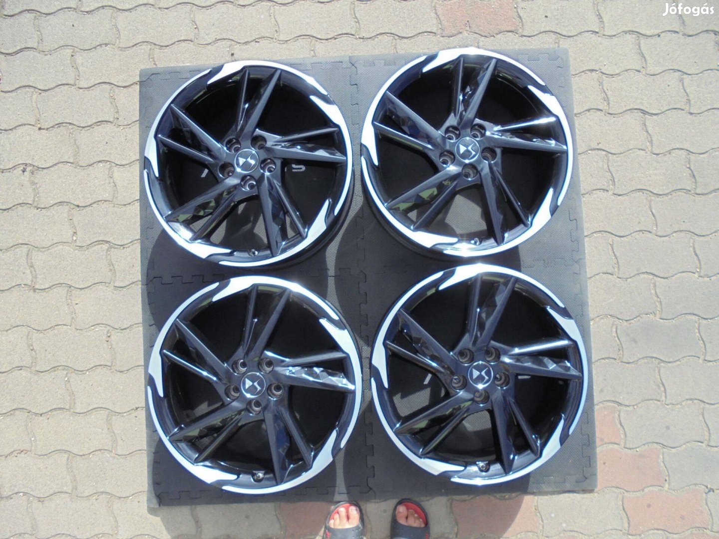19-es 5 x 108-as DS ( Citroen ) gyári alufelni eladó
