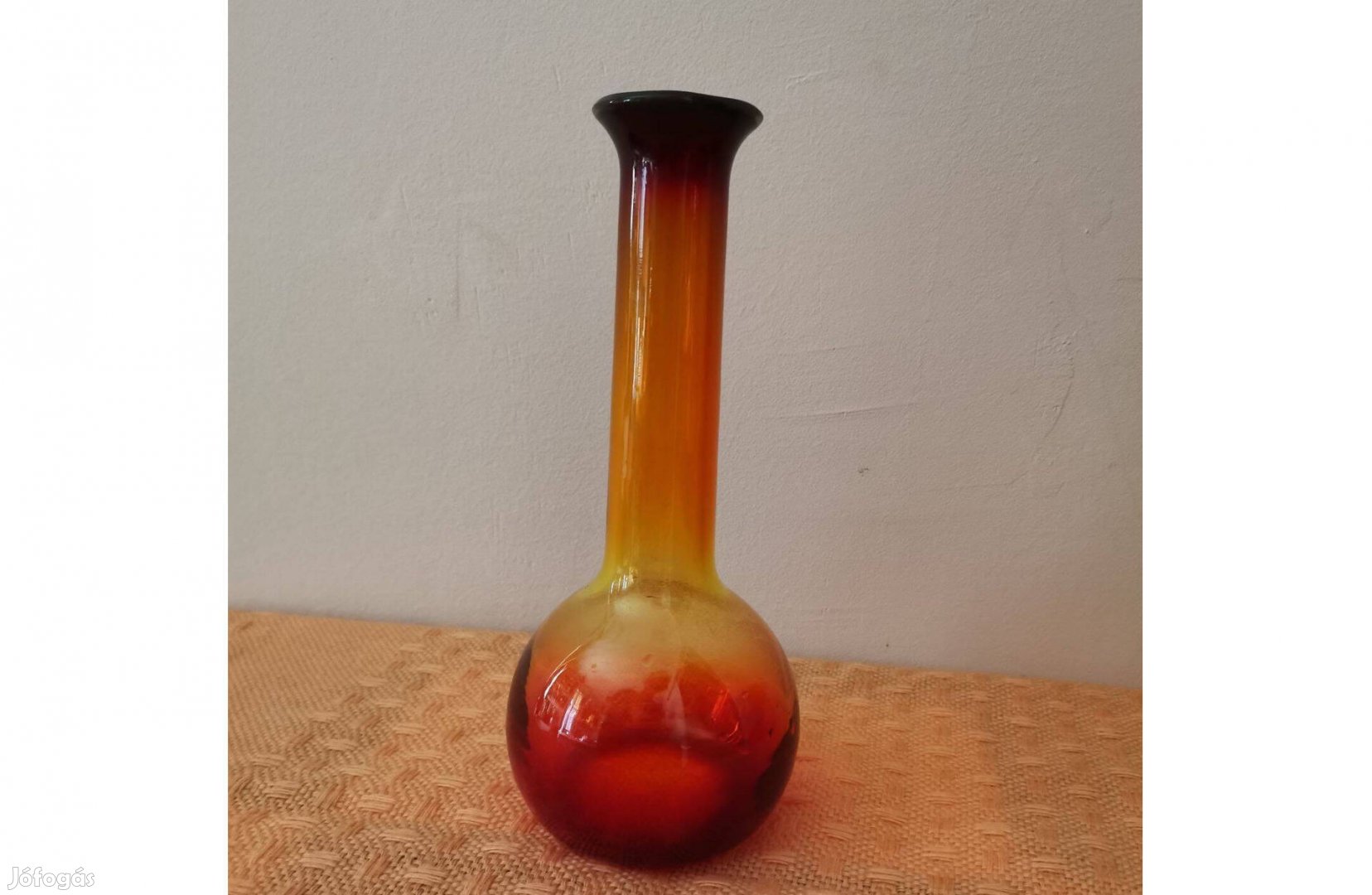 19.századi fújt színátmenetes pálinkás üveg,kiöntő ,váza