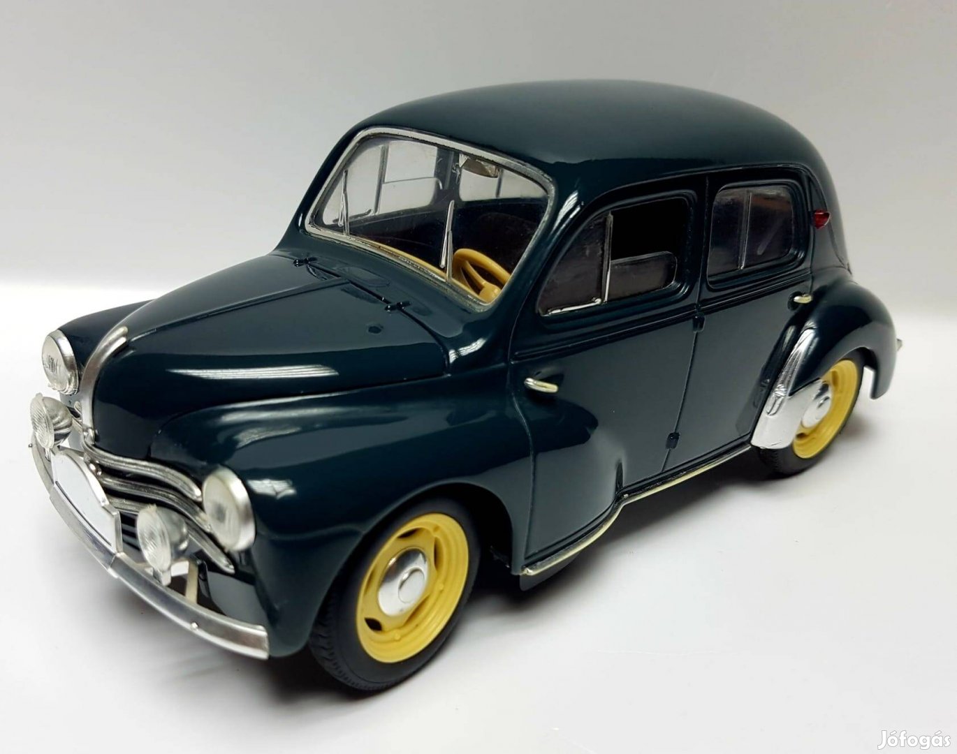 1/17 Renault 4 CV Solido kiadású autómodell 