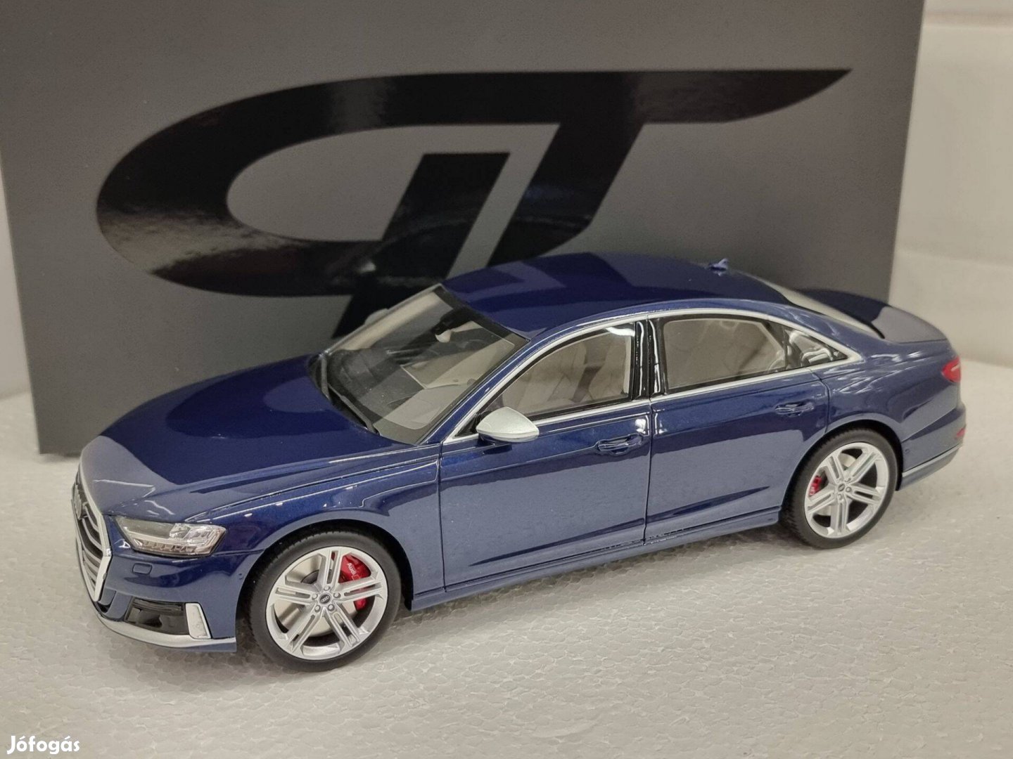 1/18 1:18 AUDI S8 (D5) 2020, GT Spirit modell