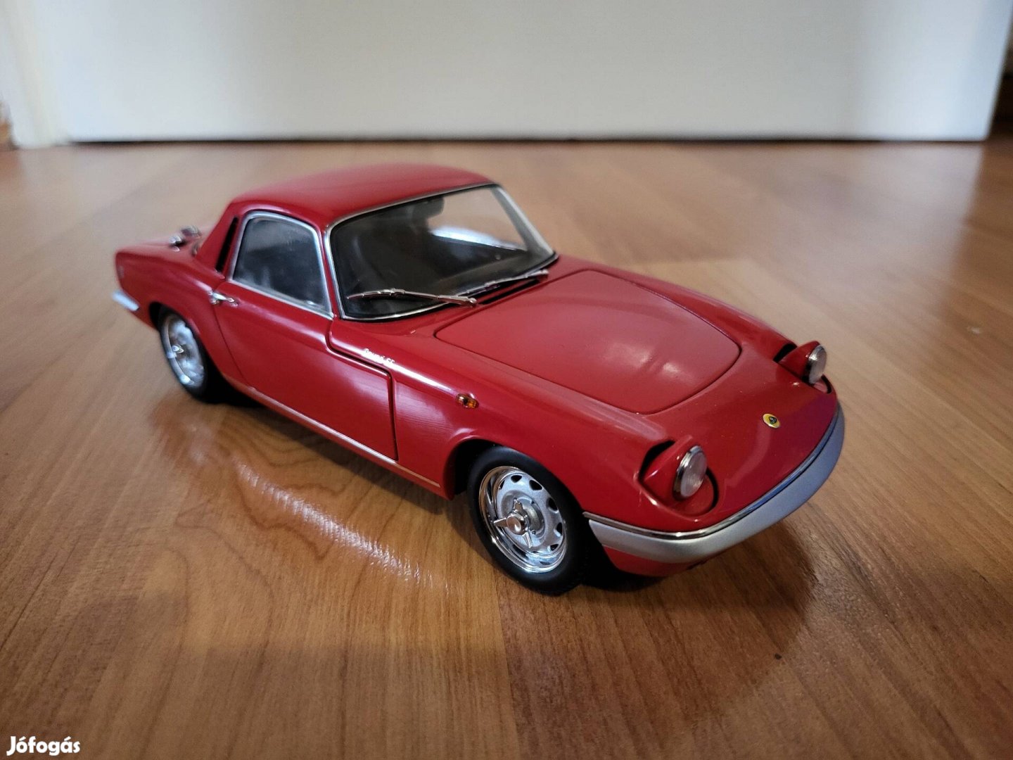 1:18 1/18 Autoart Lotus Elan S/E Coupé modellautó