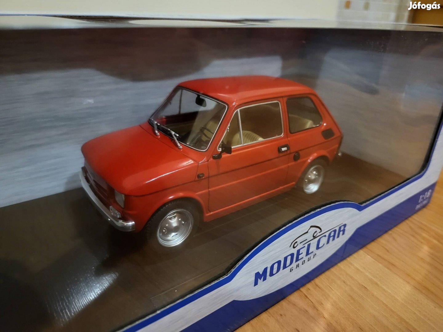 1:18 1/18 MCG Fiat 124 modellautó