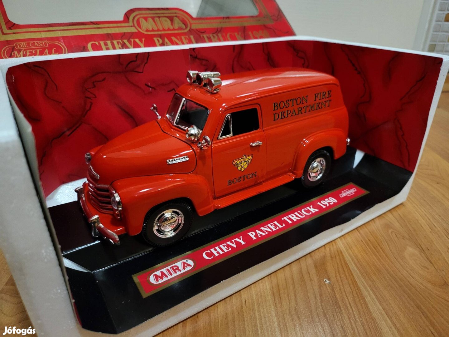 1:18 1/18 Mira Chevy Panel Truck 1950 modellautó