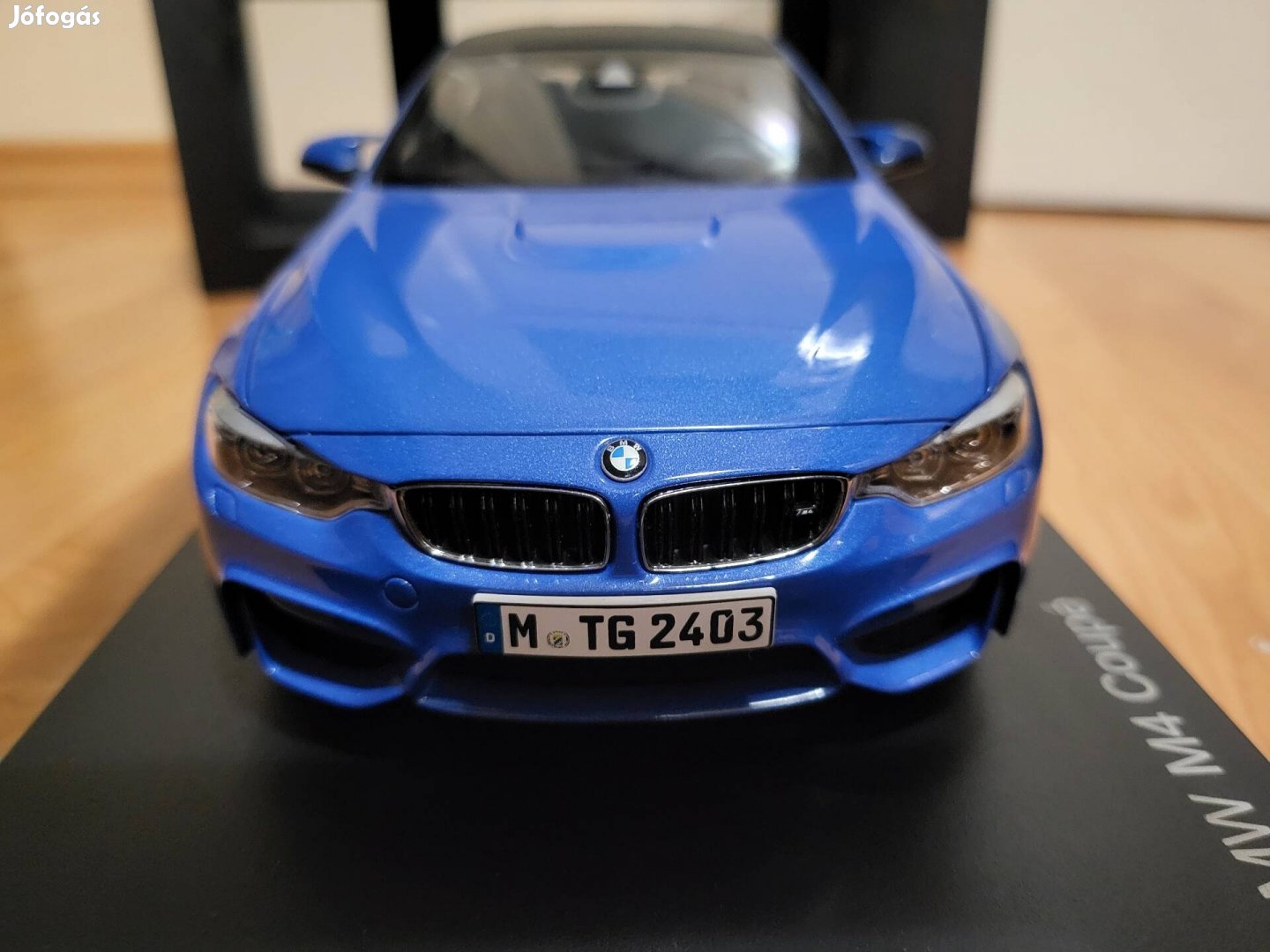 1:18 1/18 Paragon BMW M4 modellautó