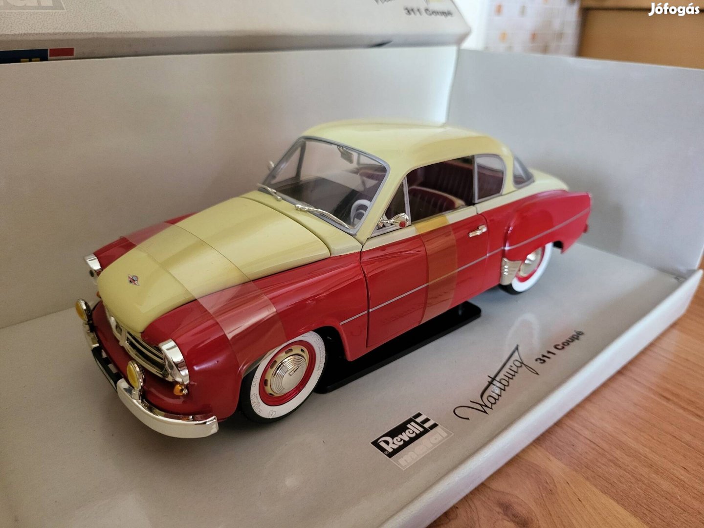 1:18 1/18 Revell Wartburg 311 Coupé modellautó