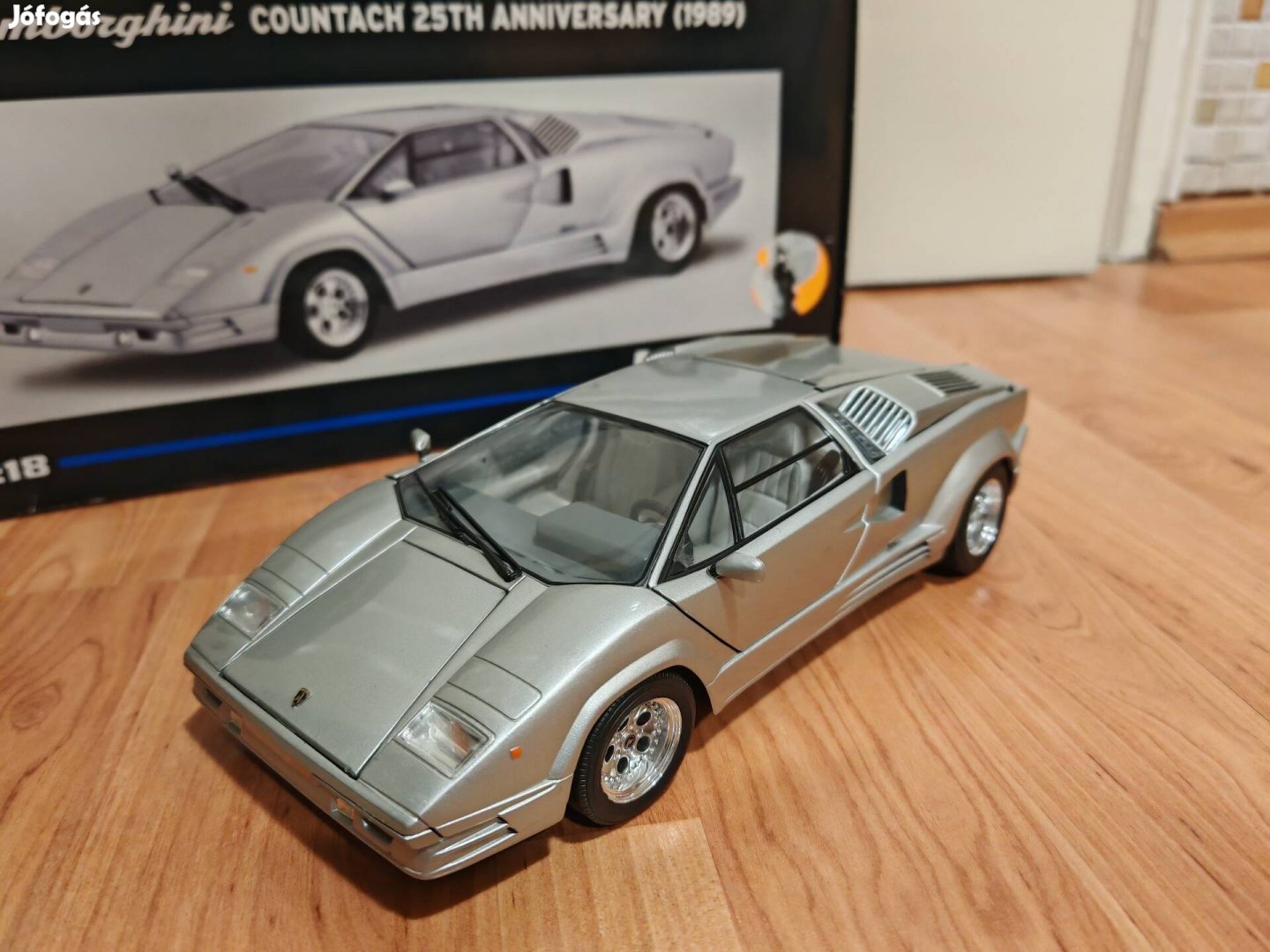 118 118 Ricko Lamborghini Countach 25th Anniversary 1989