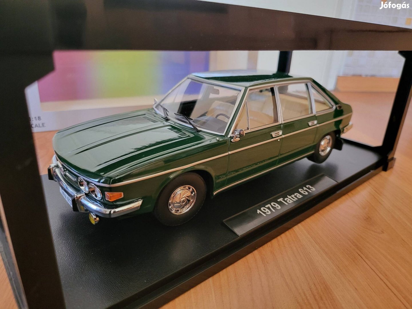 1:18 1/18 Triple 9 Tatra 613 modellautó