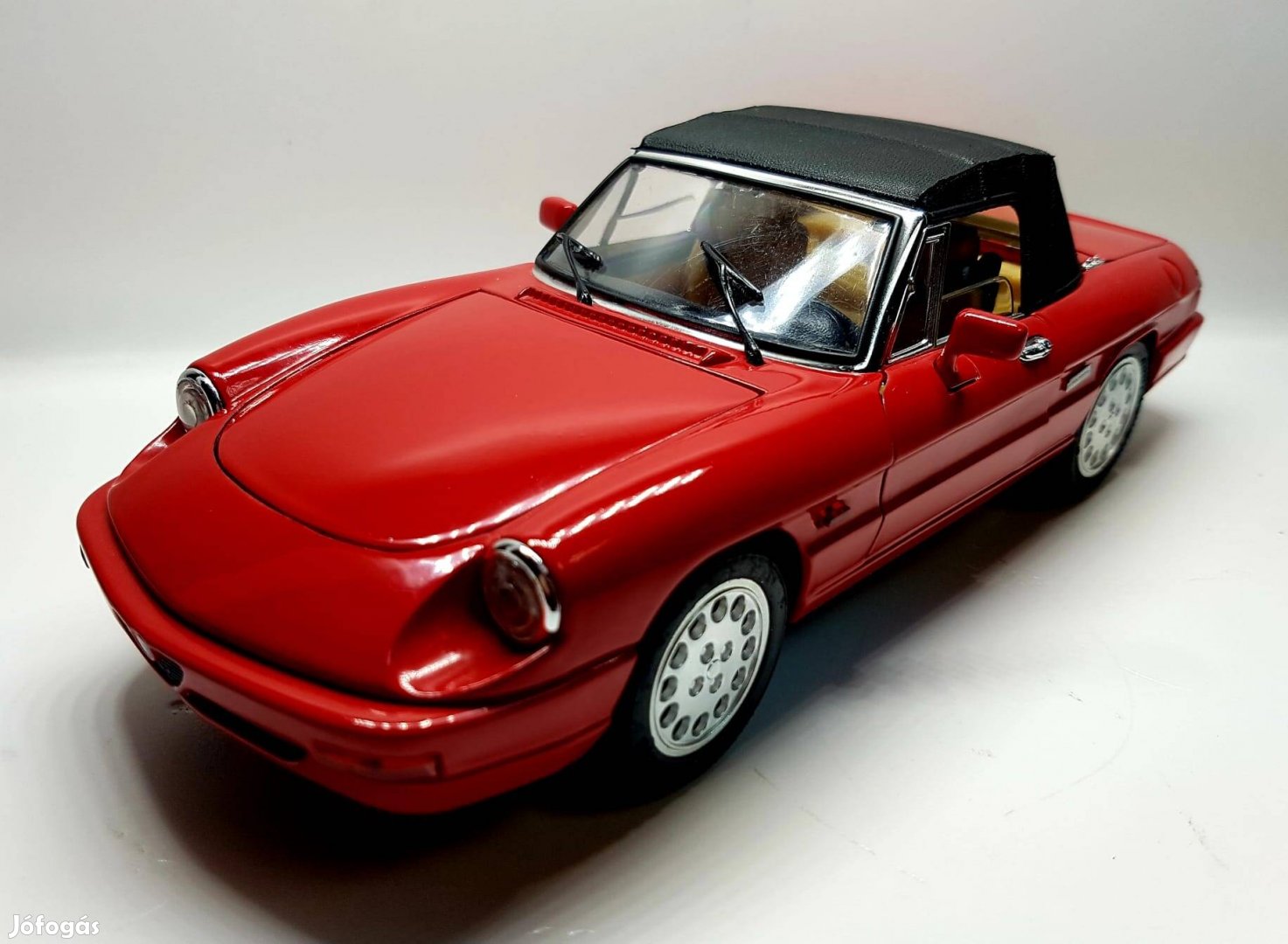 1/18 Alfa Romeo Spider Jouef Evolution kiadású autómodell 