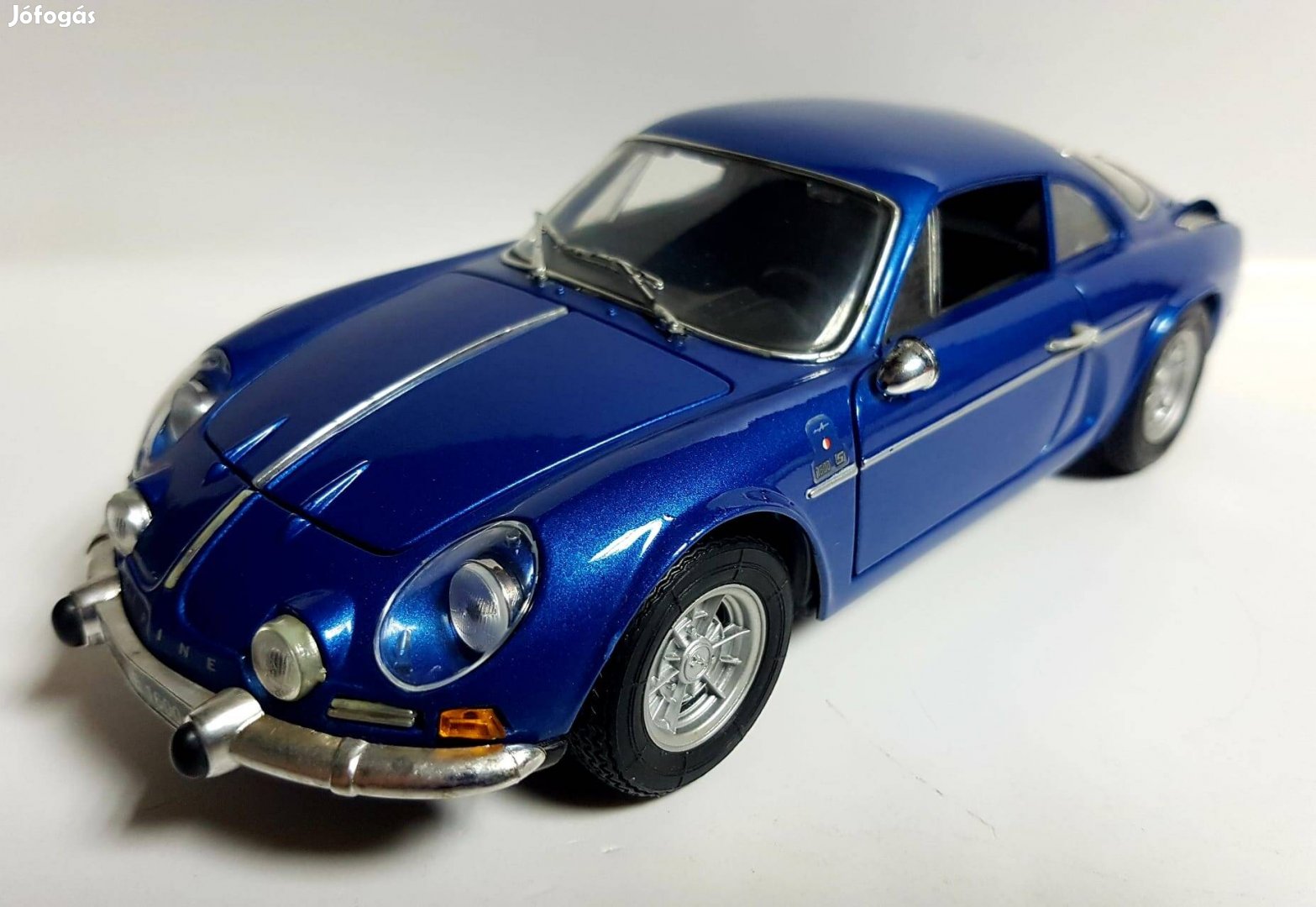 1/18 Alpine Renault 1600S (1971) Maisto kiadású autómodell 