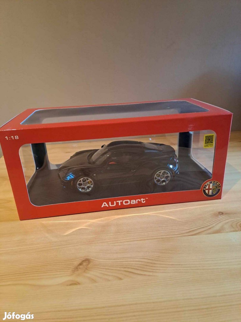 1:18 Autoart Alfa Romeo 4C modell 1/18