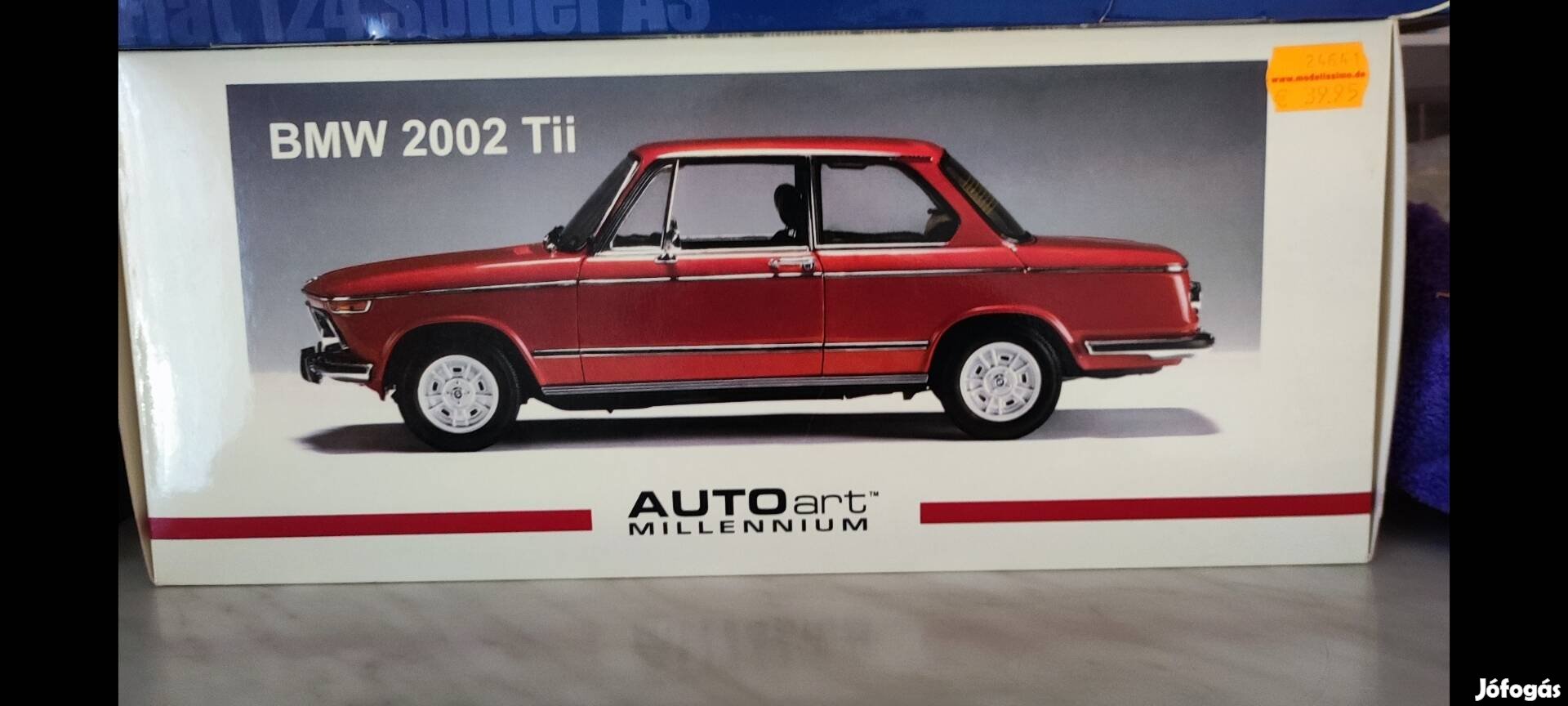 1:18 Autoart BMW 2002 Tii "Granada Red" 