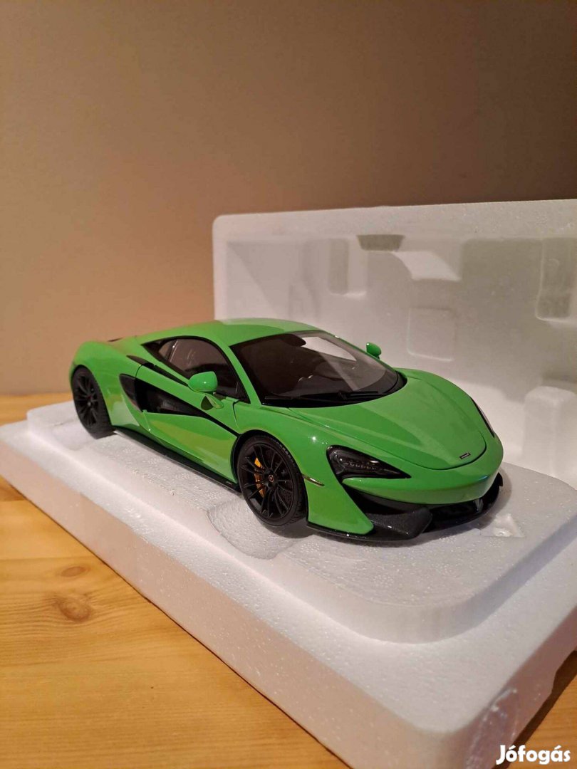 1:18 Autoart Mclaren 570S modell