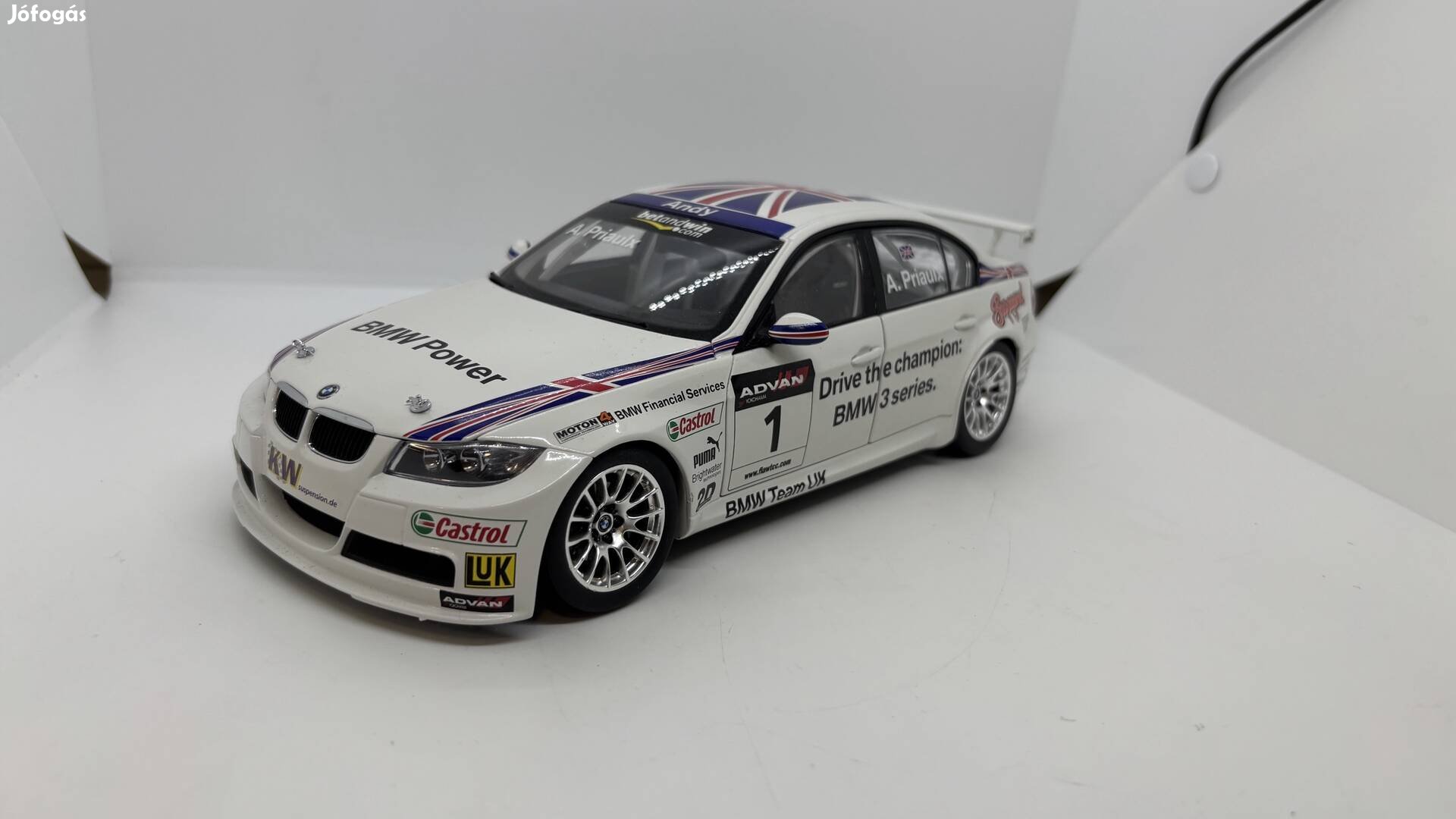 1:18 BMW 320i WTCC 