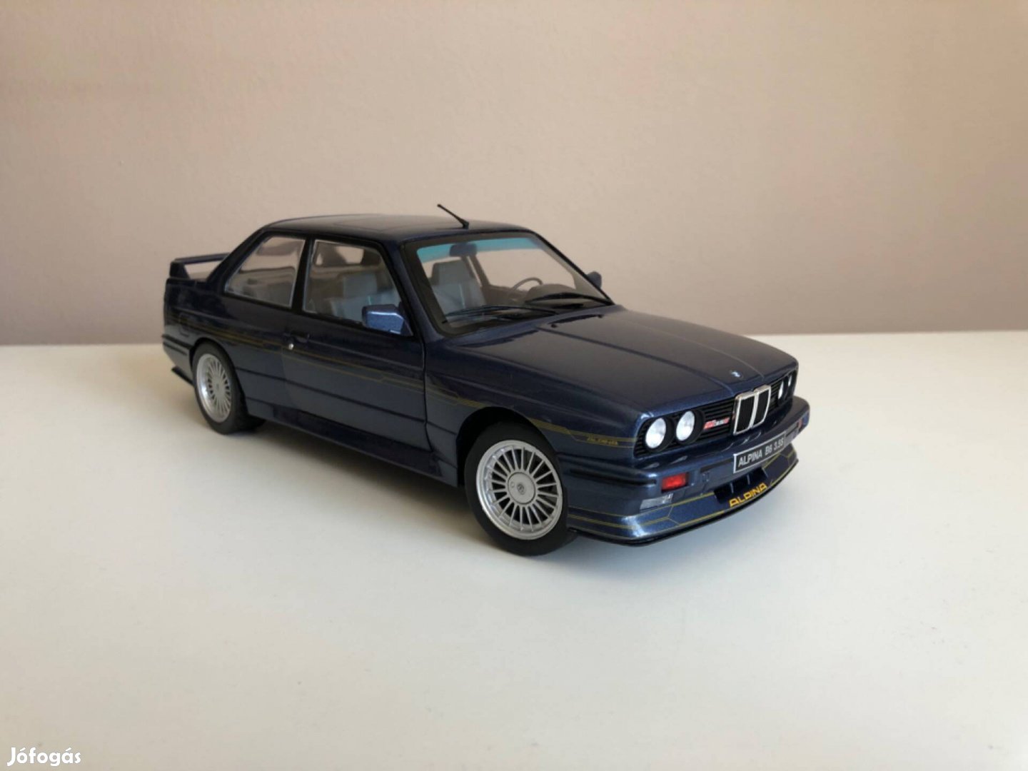 1:18 BMW alpina B6 modellautó