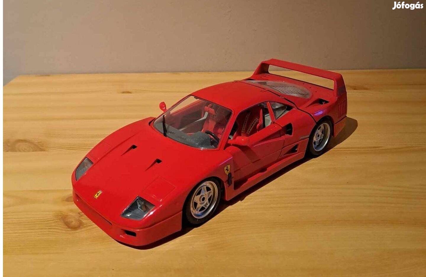 1:18 Burago Ferrari F40 modell