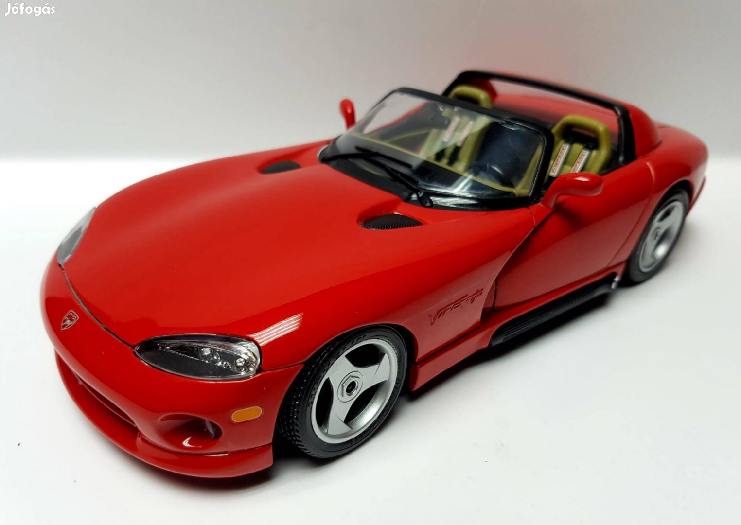 1/18 Dodge Viper RT/10 Burago kiadású autómodell 