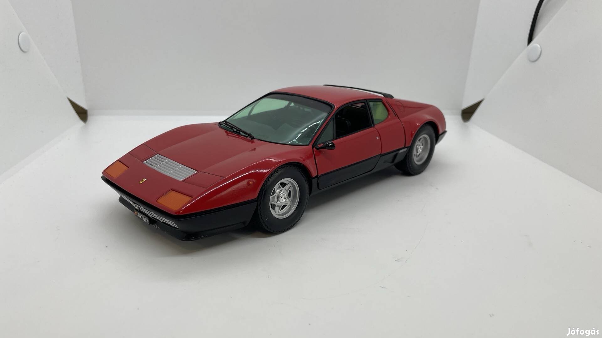 1:18 Ferrari 512BB