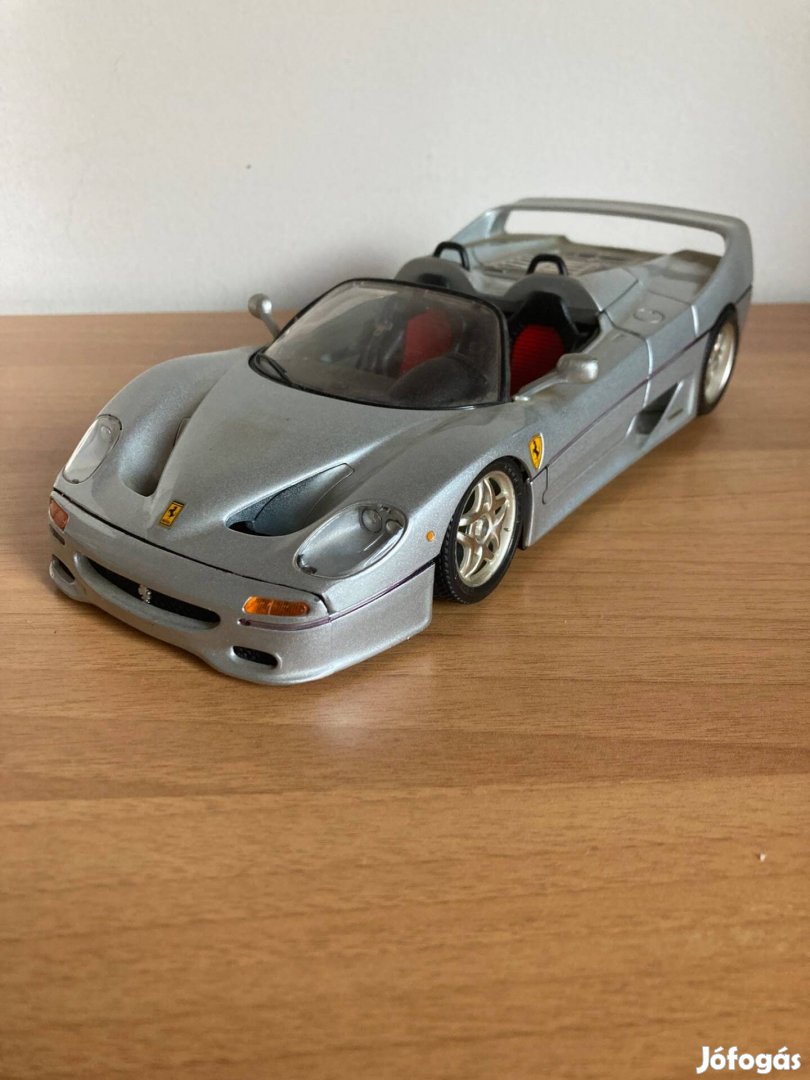 1/18 Ferrari F50 Burgo kiadású autómodell