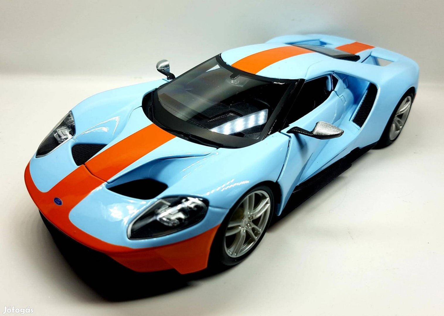 1/18 Ford GT Maisto kiadású autómodell 