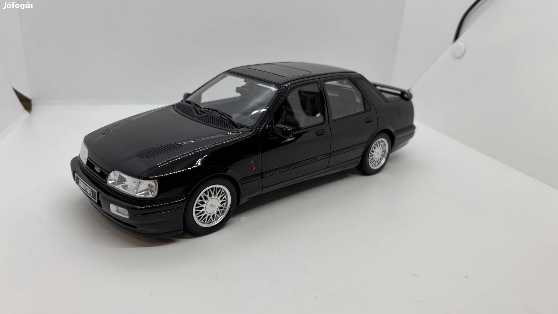1:18 Ford Sierra 4x4 Cosworth 