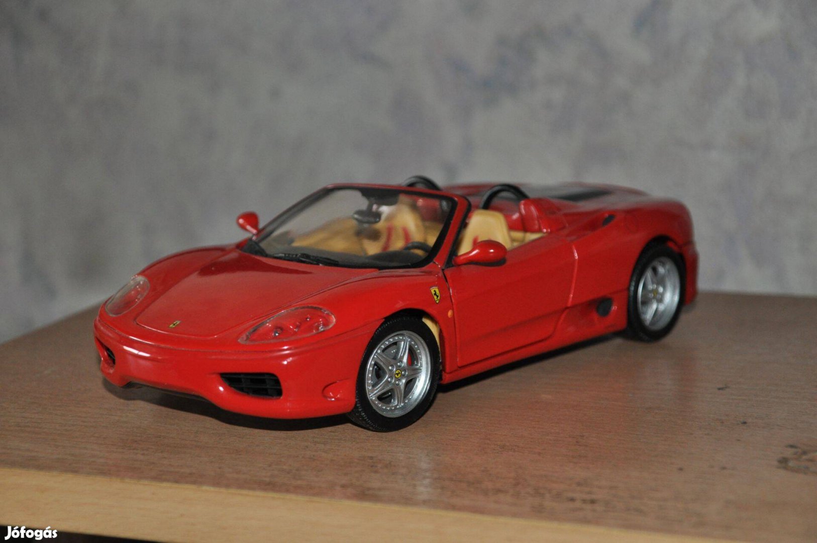 118 Hot Wheels Ferrari 360 Spider Autómodell