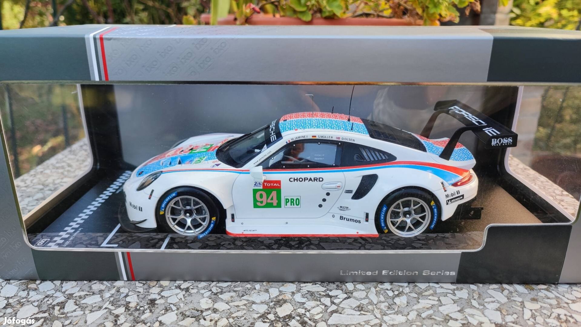 1:18 Ixo Porsche 911 RSR #94 Le Mans 2019