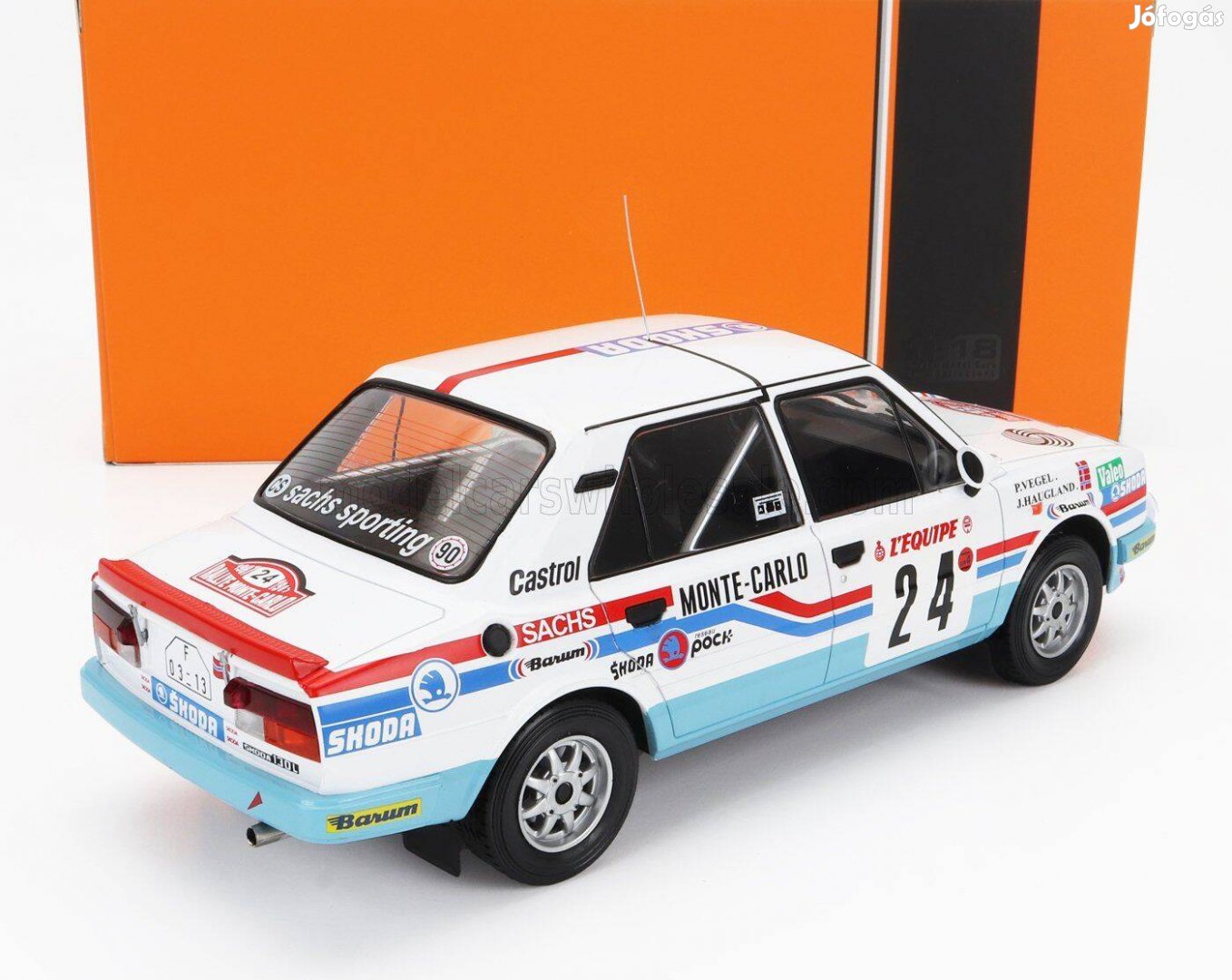 1:18 Ixo Skoda 130L N24 modellautó