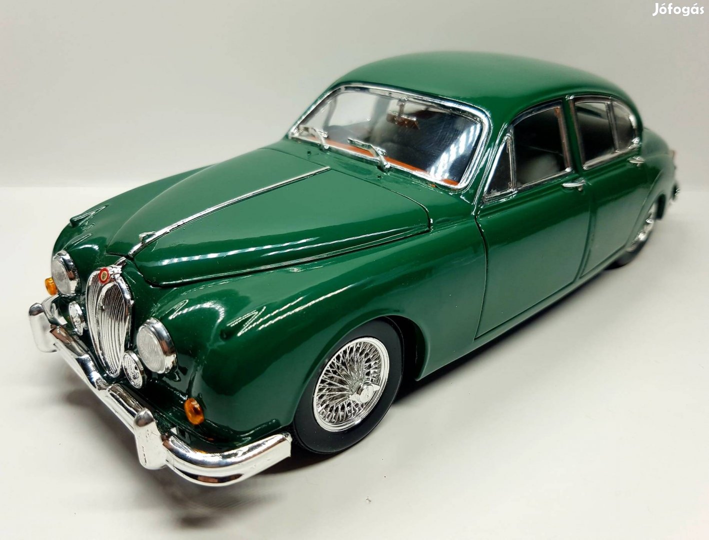 1/18 Jaguar Mark II (1959) Maisto kiadású autómodell 