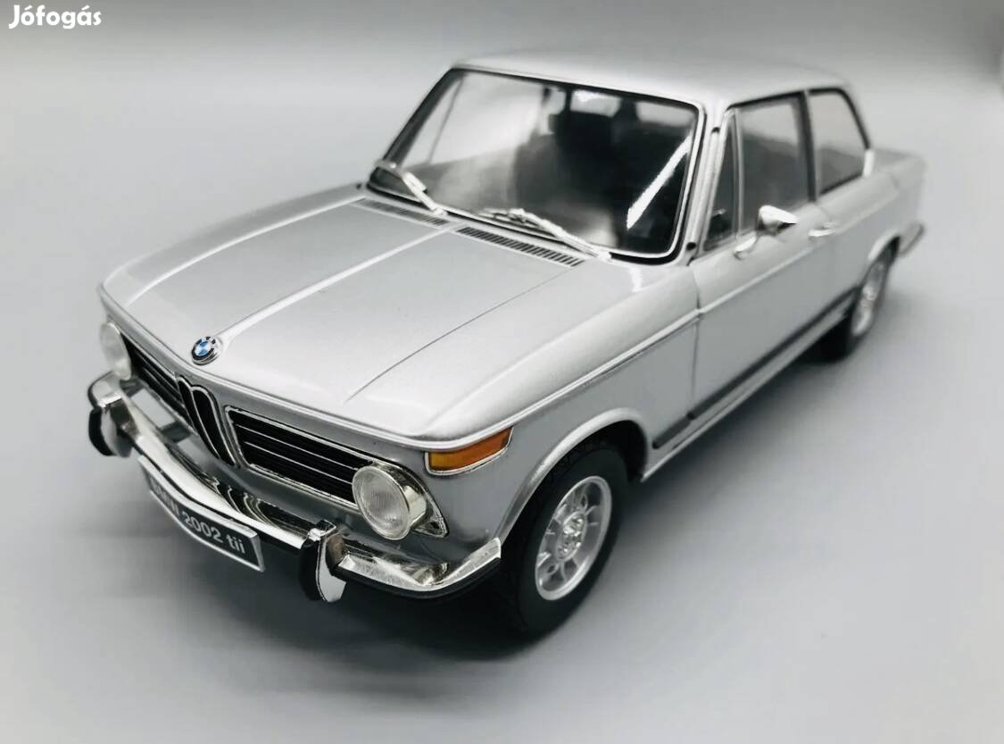 1:18 Kyosho BMW 2002 tii 1/18